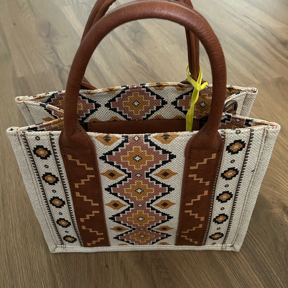 Wrangler x Montana West Tote - Picture 5 of 11